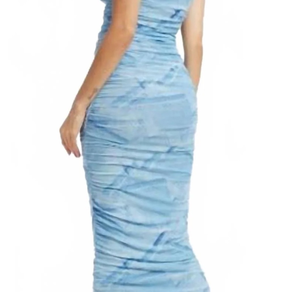 Good American Ruched Mesh Midi Dress In Patchwork - Picture 6 of 7